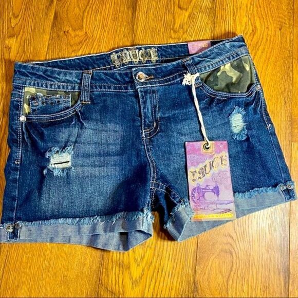 TRUCE DESTROYED JEAN SHORTS WITH CAMO DETAILING 13 JRS NWT - Picture 12 of 13